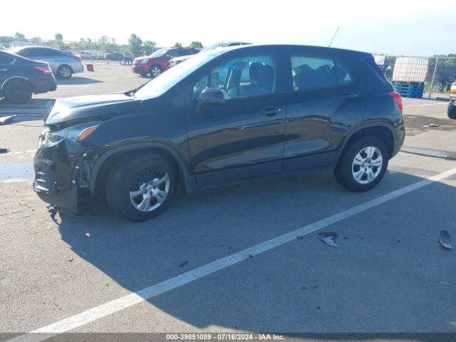 3GNCJKSB0JL294273 Chevrolet TRAX LS