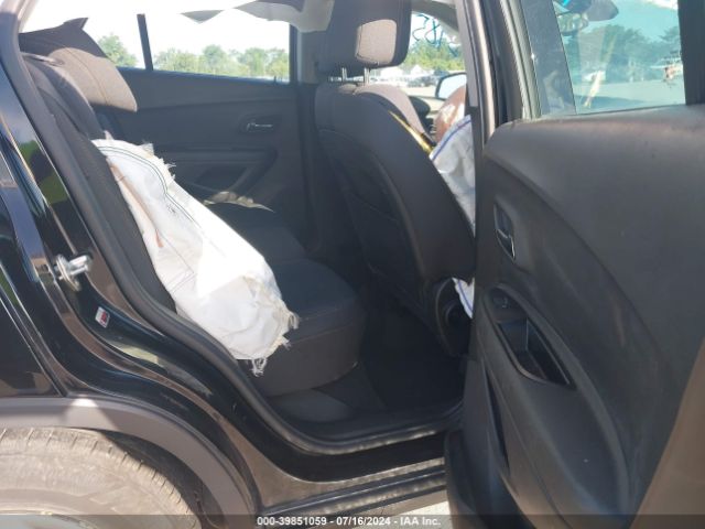 3GNCJKSB0JL294273 Chevrolet TRAX LS