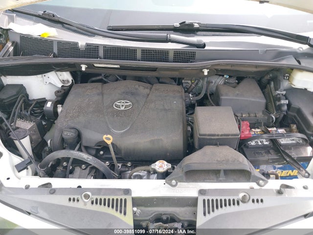 5TDYZ3DC8LS073164 Toyota SIENNA XLE