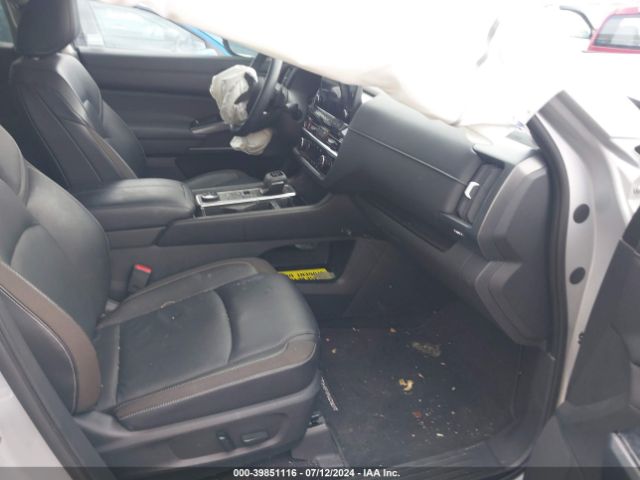 5N1DR3CC1NC270340 Nissan Pathfinder Sl 4wd