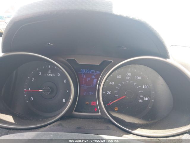 KMHTC6ADXHU315316 Hyundai Veloster