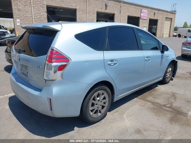 Toyota Prius V Two 2015 JTDZN3EU8FJ015953 Image 4