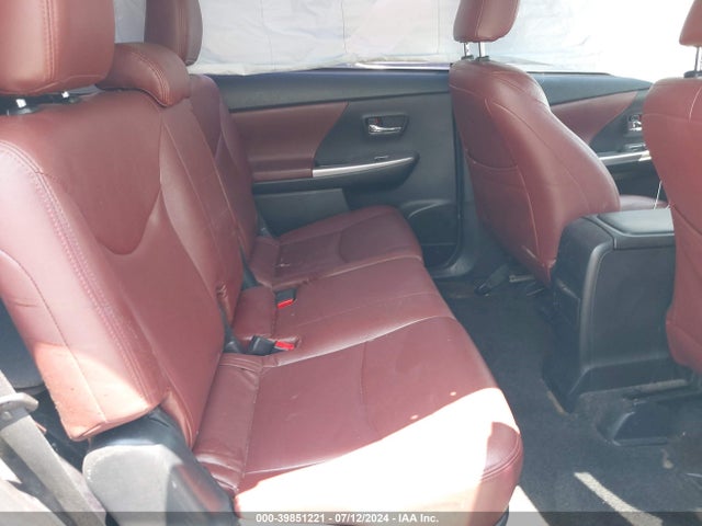 Toyota Prius V Two 2015 JTDZN3EU8FJ015953 Image 8
