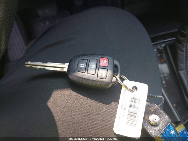 Toyota COROLLA LE 2016 2T1BURHE9GC743841 Image 11