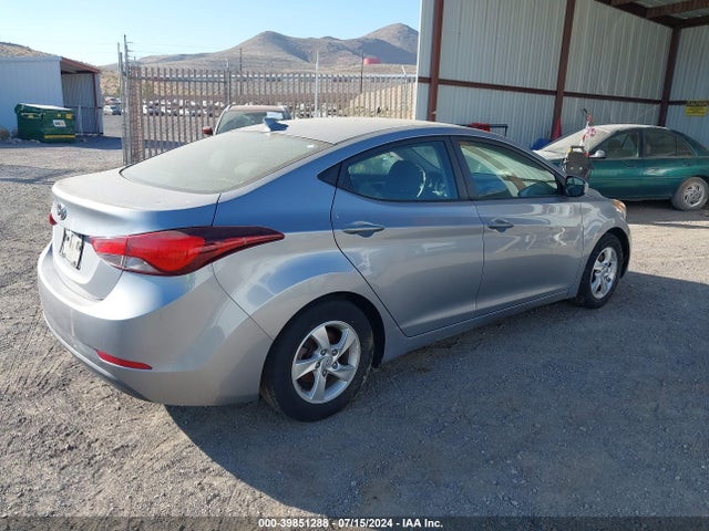 Hyundai ELANTRA SE 2015 5NPDH4AE5FH558580 Image 4
