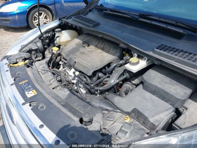 1FMCU9GD8JUB00951 Ford ESCAPE SE