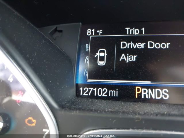 1FMCU9GD8JUB00951 Ford ESCAPE SE
