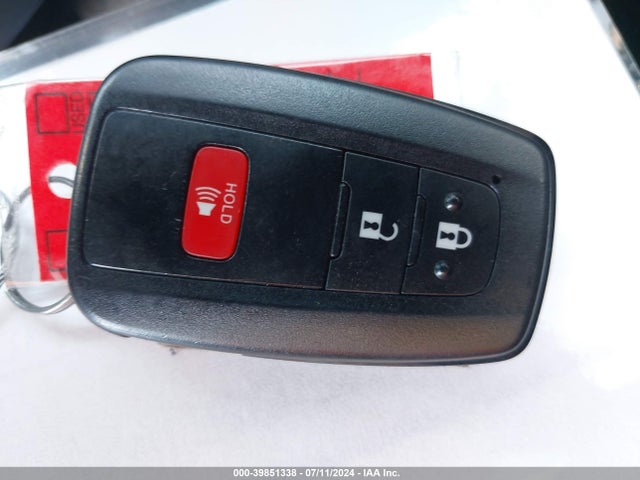 Toyota Prius Prime Premium 2018 JTDKARFPXJ3101724 Image 11