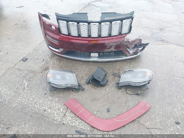 1C4RJEJG4HC813607 Jeep Grand Cherokee Summit 4x2