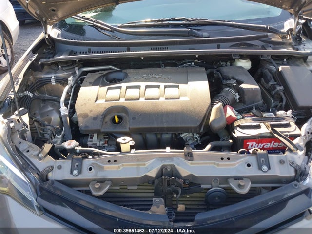 Toyota COROLLA LE 2018 2T1BURHEXJC120168 Image 10