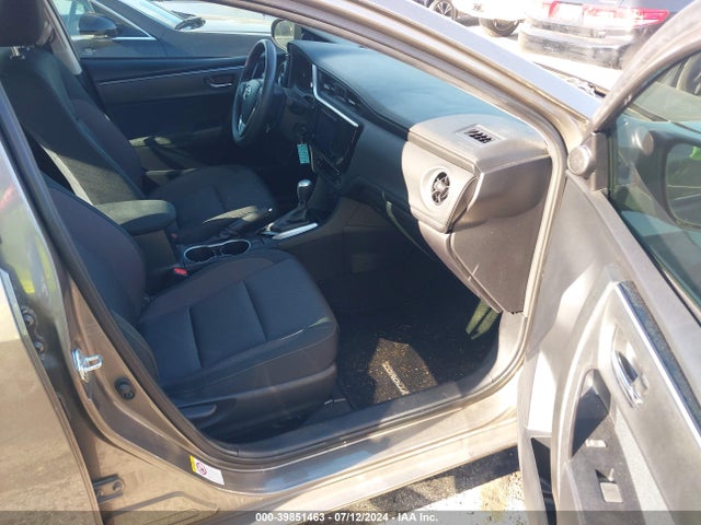 Toyota COROLLA LE 2018 2T1BURHEXJC120168 Image 5