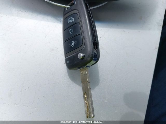KM8K22ABXPU979037 Hyundai Kona Se