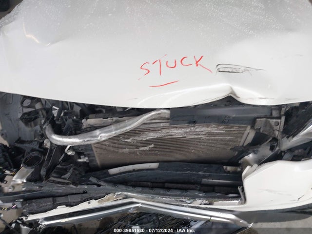 Infiniti Qx30 Essential 2019 SJKCH5CR9KA011005 Image 10
