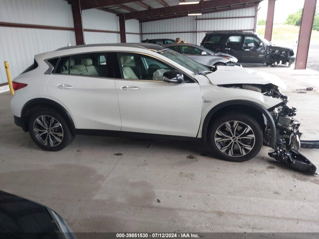 Infiniti Qx30 Essential 2019 SJKCH5CR9KA011005 Image 13