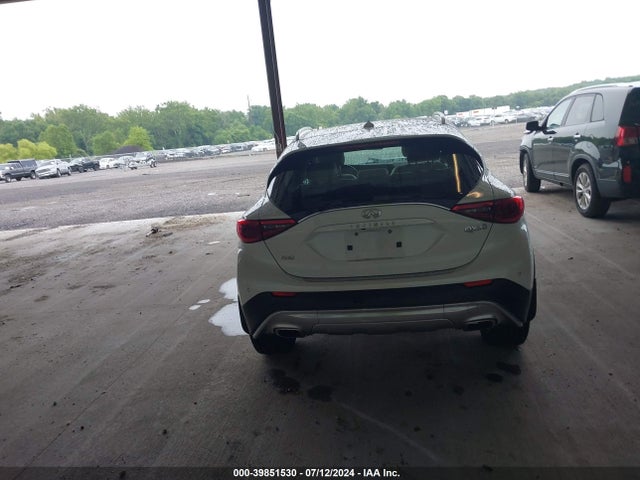 Infiniti Qx30 Essential 2019 SJKCH5CR9KA011005 Image 16