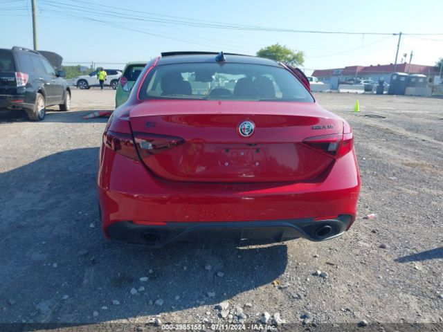 ZARFAMBN8K7601356 Alfa Romeo Giulia Ti Sport Rwd