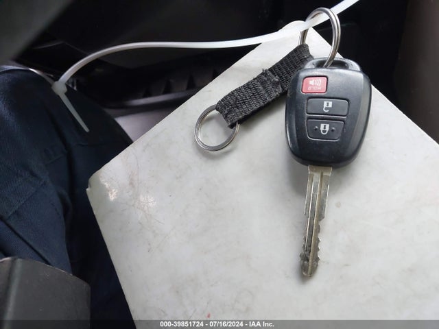 Toyota Rav4 Xle 2014 2T3RFREV7EW196438 Image 11