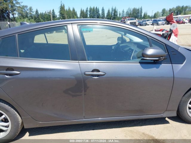 JTDKARFU6H3542931 Toyota Prius Four