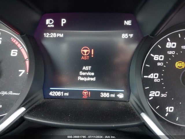 ZARFAECN9J7596655 Alfa Romeo Giulia Ti Rwd