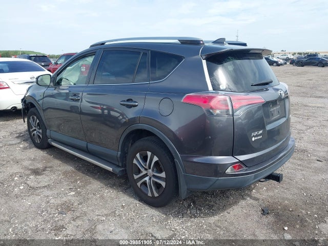 Toyota RAV4 LE 2017 JTMZFREV8HJ108550 Image 3