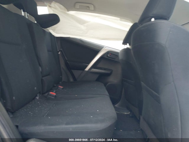 Toyota RAV4 LE 2017 JTMZFREV8HJ108550 Image 8