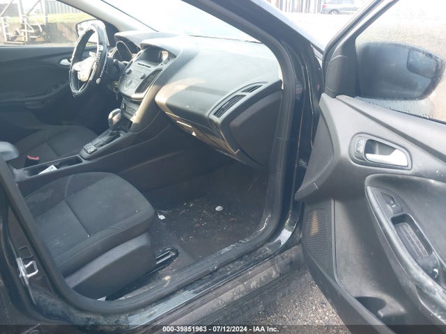 Ford FOCUS SE 2015 1FADP3F20FL239746 Image 5