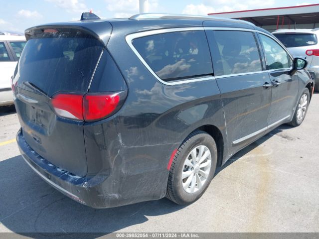 2C4RC1EG8JR257327 Chrysler Pacifica Touring L Plus