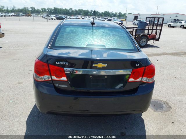 1G1PE5SB4F7180555 Chevrolet Cruze 2lt Auto