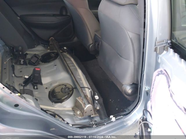7MUCAABG6NV026560 Toyota Corolla Cross Le