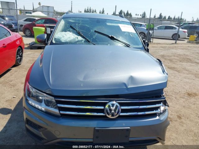 3VV3B7AX0MM120784 Volkswagen Tiguan 2.0t Se/2.0t Se R-line Black/2.0t Sel