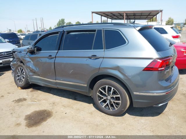 3VV3B7AX0MM120784 Volkswagen Tiguan 2.0t Se/2.0t Se R-line Black/2.0t Sel