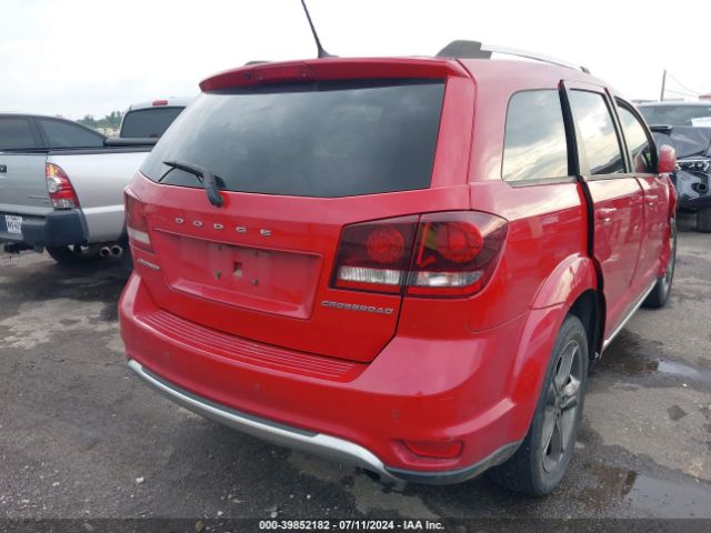 3C4PDCGB2JT158419 Dodge Journey Crossroad