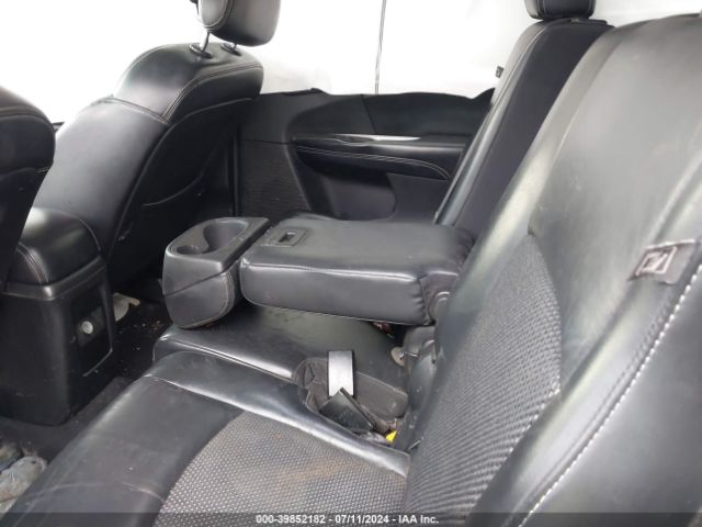 3C4PDCGB2JT158419 Dodge Journey Crossroad