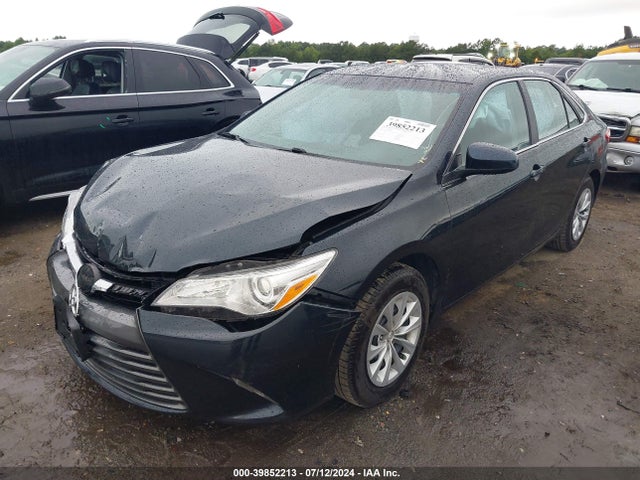 Toyota CAMRY LE 2015 4T4BF1FK8FR508175 Image 2