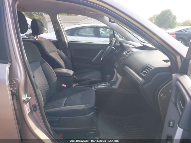 JF2SJABCXFH414210 Subaru Forester 2.5i