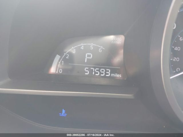 3MYDLBYV3KY528131 Toyota YARIS LE