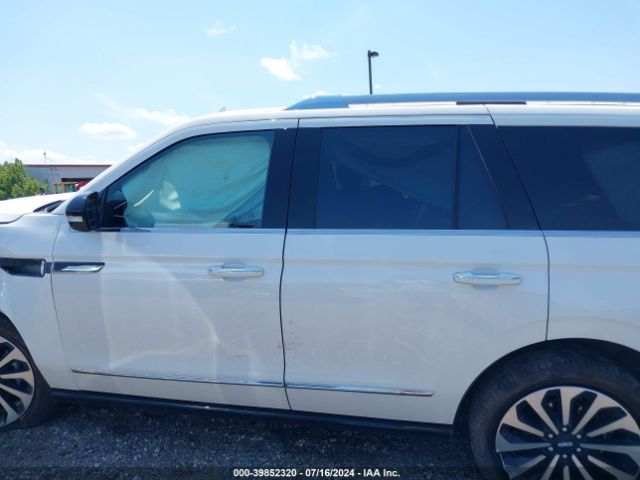 5LMJJ2LT3NEL12612 Lincoln Navigator Reserve
