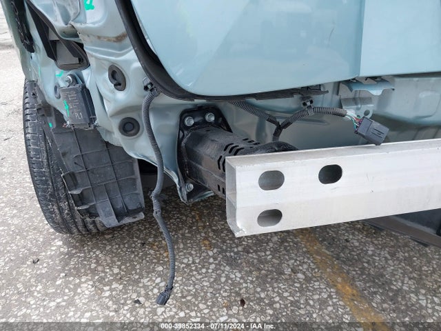 Toyota PRIUS XLE 2020 JTDKARFU4L3117023 Image 18