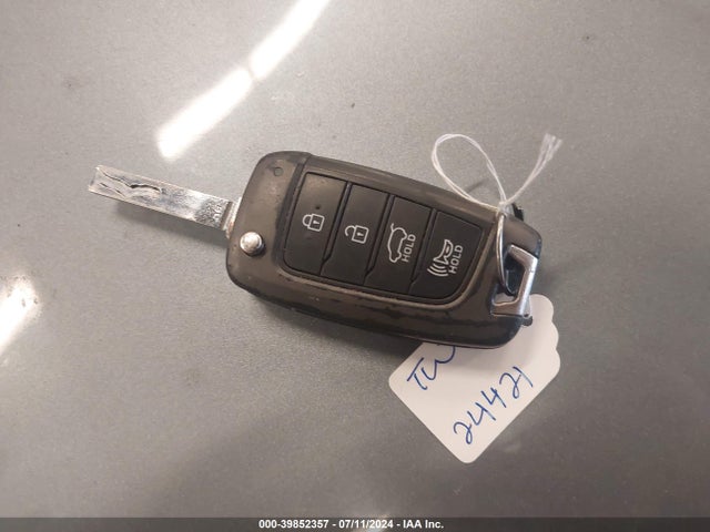 Hyundai Veloster 2.0 2019 KMHTG6AF6KU019769 Image 11