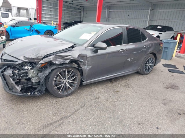 Toyota CAMRY SE 2021 4T1G11AK8MU412100 Image 2