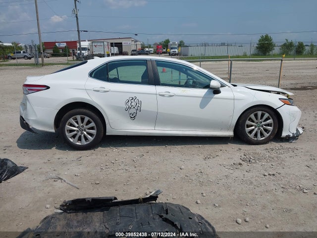 Toyota CAMRY LE 2020 4T1C11AK1LU360998 Image 14