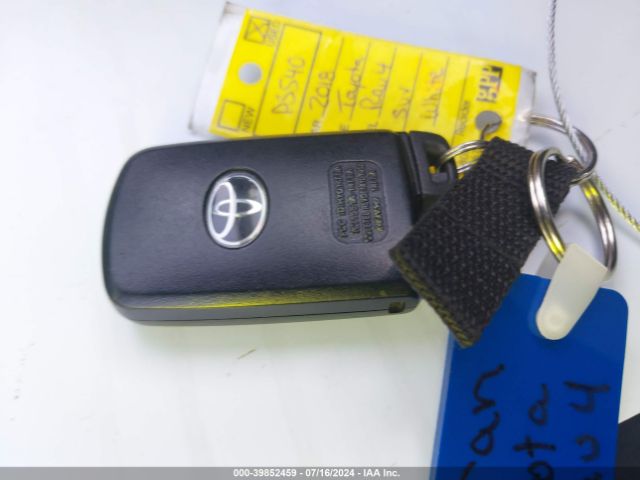 JTMDFREV9JD257578 Toyota Rav4 Limited