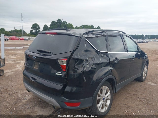1FMCU0GD9HUA35095 Ford ESCAPE SE