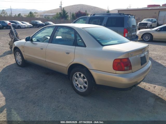 1997 AUDI A4 WAUCB88D2VA108406 Photo 2