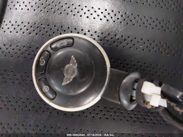 2008 MINI COOPER WMWMF33508TT61759 Photo 10