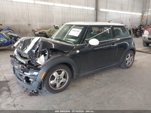 2008 MINI COOPER WMWMF33508TT61759 Photo 1