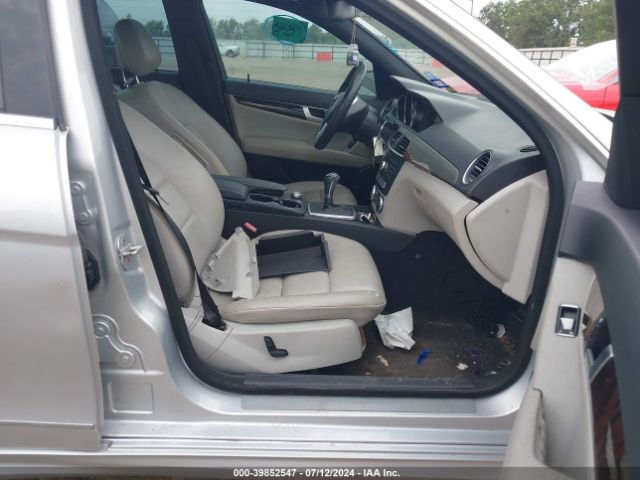 WDDGF4HB3EA937569 Mercedes-Benz C 250