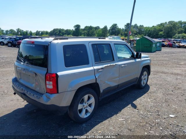 1C4NJPFA8GD711041 Jeep Patriot Latitude