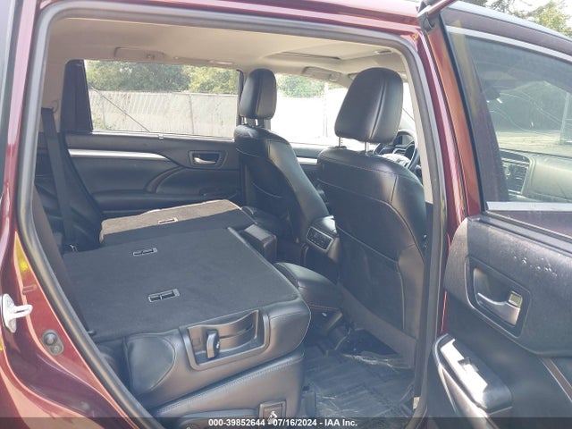 Toyota Highlander Xle 2018 5TDJZRFHXJS874026 Image 8