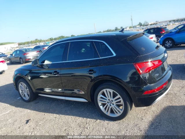 WA1BNAFY1K2104768 Audi Q5 45 Premium
